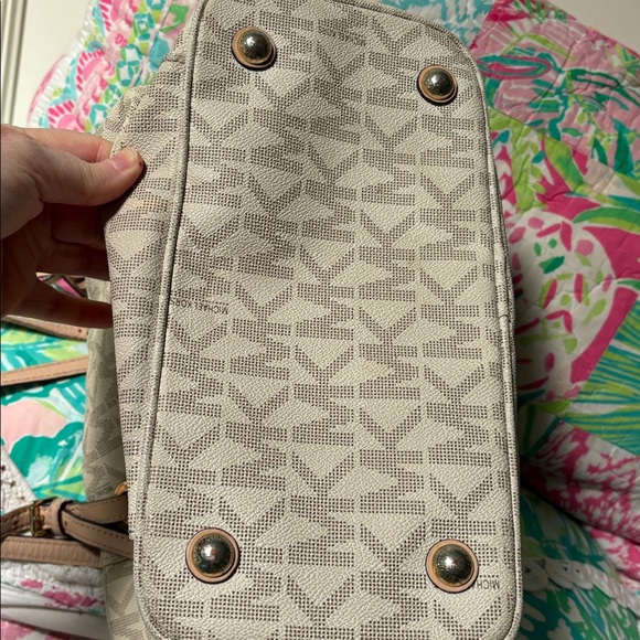 Michael Kors Cream and Tan Tote Bag EUC - Picture 6 of 6